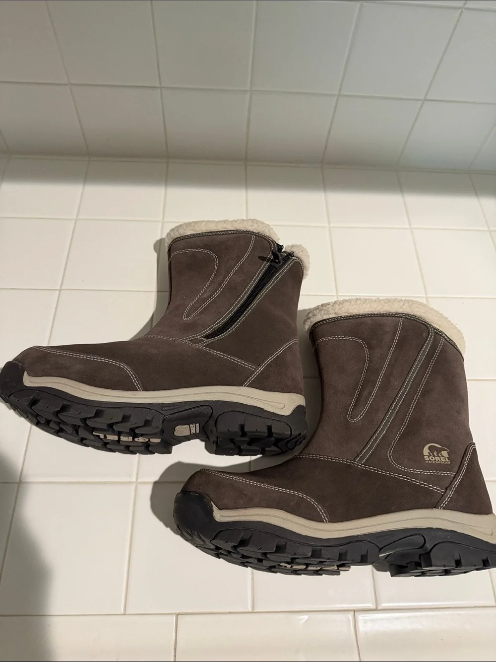 NWOT Sorel Brown Sherpa-Lined Waterproof Winter Boots